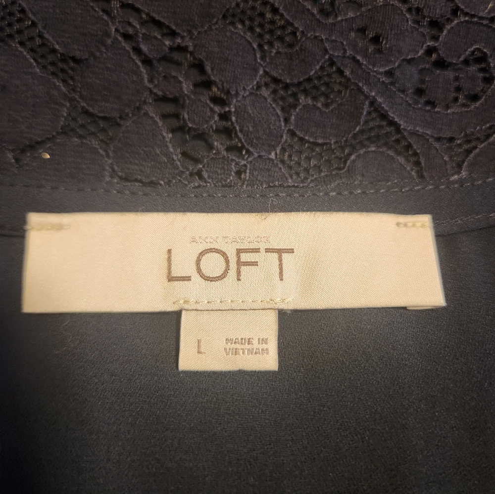 Ann Taylor LOFT Dark Navy Blue Lace Crochet Tank Top Blouse Large L EUC - Picture 5 of 6